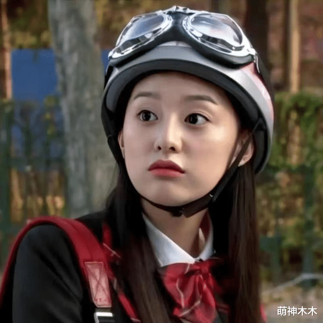 宋慧乔|百想大赏红毯：宋慧乔颜值回春，金智媛疑整容变脸，汤唯大气端庄