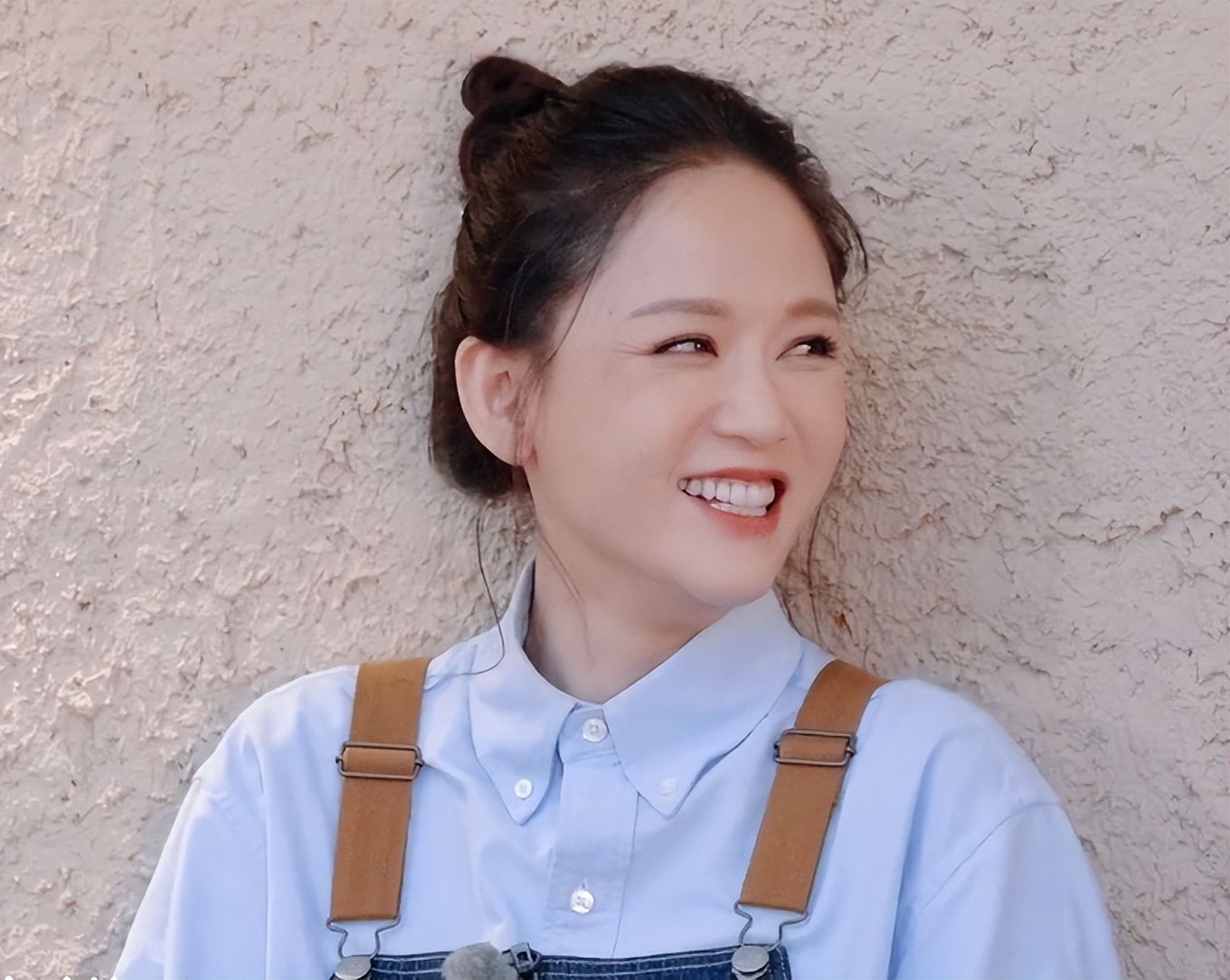 当47岁林心如对比44岁陈乔恩，骨相老去和皮相老去的差距一目了然