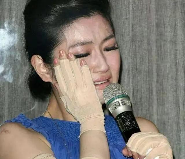 Selina|41岁的任家萱未婚先孕!自曝孕期12周,与男友在泰国旅行时怀上的