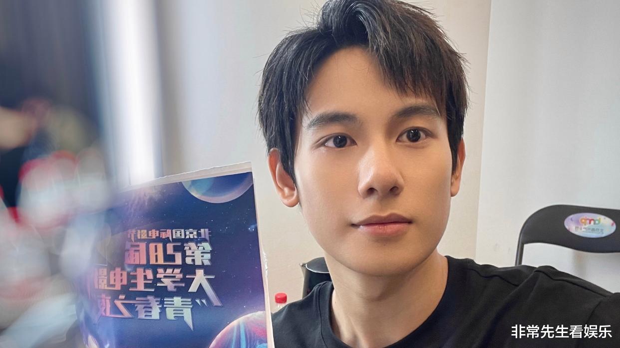 《花儿与少年5》再传新阵容,迪丽热巴依然在列,芒果强塞自家人