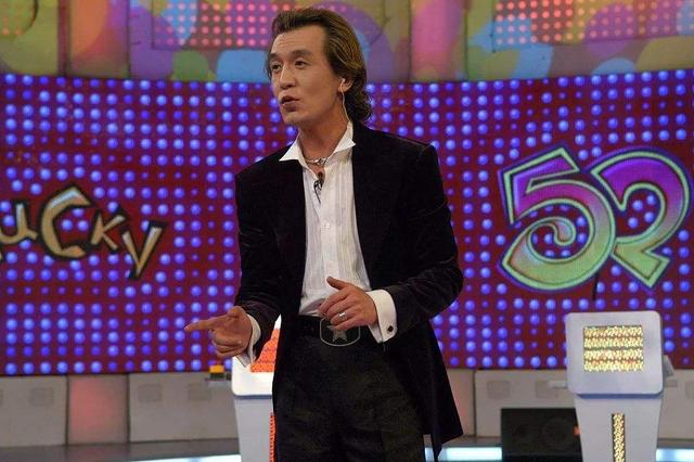 李咏|“央视名嘴”李咏的成名史，和春晚“黑色三分钟”事件始末