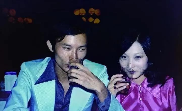 导演吴宇森:儿女都不结婚,与妻子双双患癌,只能靠卖房自救