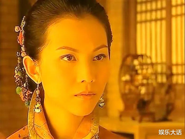 |张柏芝:全香港只有黎姿比我美,看到两人的合照后终于明白原因了