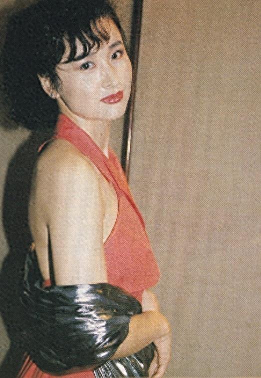 香港第一情妇:曾是马景涛挚爱,被黑道大佬打掉子宫,至今无人娶