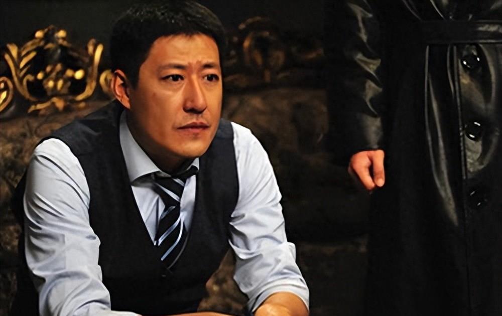 “渣男”原形毕露!或许,48岁的于震也逃不了晚节不保的命运