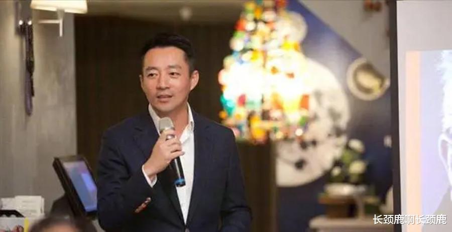 还得是汪小菲，新恋情一曝光，热度又上来了，旧欢旧爱真热闹