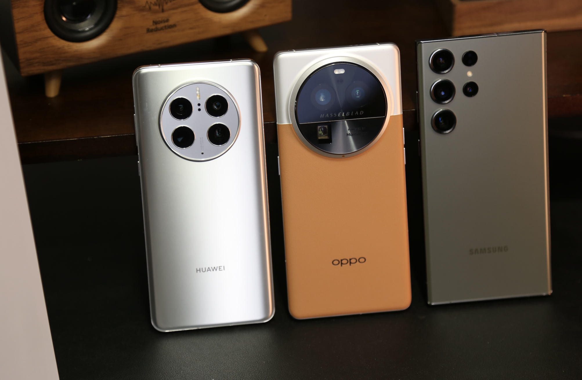 (从左到右:华为mate50 pro,oppo find x6 pro,三星s23 ultra)直接把三