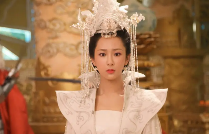 全程摇头晃脑,面部表情狰狞,30岁杨紫带来视后“教科书”式演技