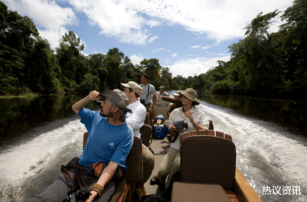 电子竞技|人满为患的出国大厅,越来越闲的各大港口,当前经济情况有点微妙