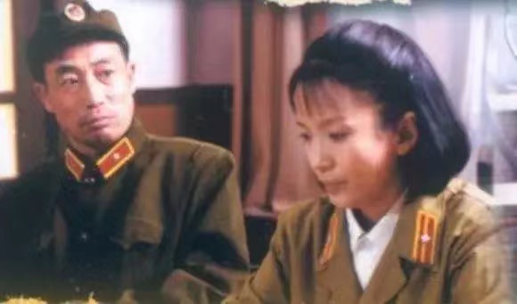 孙海英|孙海英在美国捡垃圾？我佩服他活得真实放得下身段