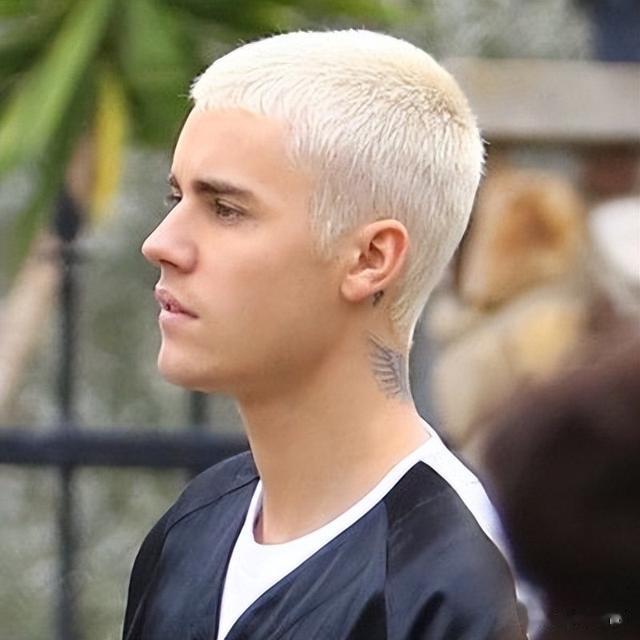 男人如何选择适合的发型？这四种发型不错，让你从头到脚都有魅力