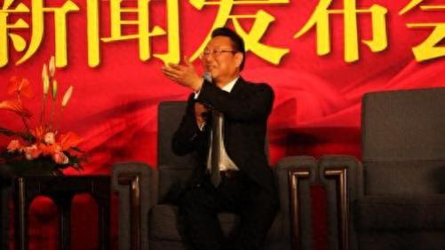 歌唱家蒋大为武汉商演遭遇冷场赔了机票钱，现场观众不到百人
