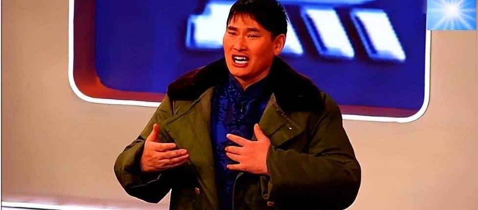 于文华不再隐瞒,坦白与朱之文间的特殊关系,我们只是普通朋友