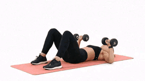 女人30岁后,如何维持并塑造身材,重视力量训练避免身材发福走样