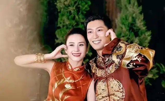 窦骁何超莲婚变?窦骁私生子都有了?两人合体吃饭全程无交流?