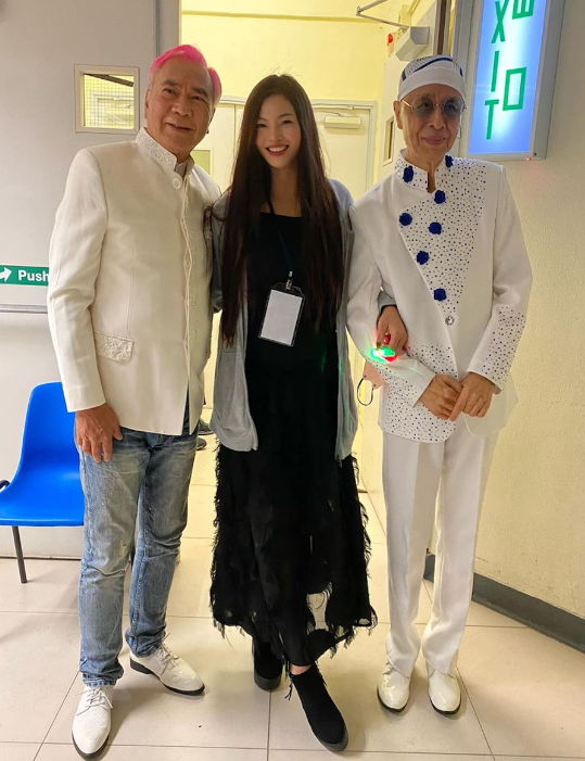 “爷孙恋”女主被曝是失足女,72岁李龙基发声否认:我不蠢