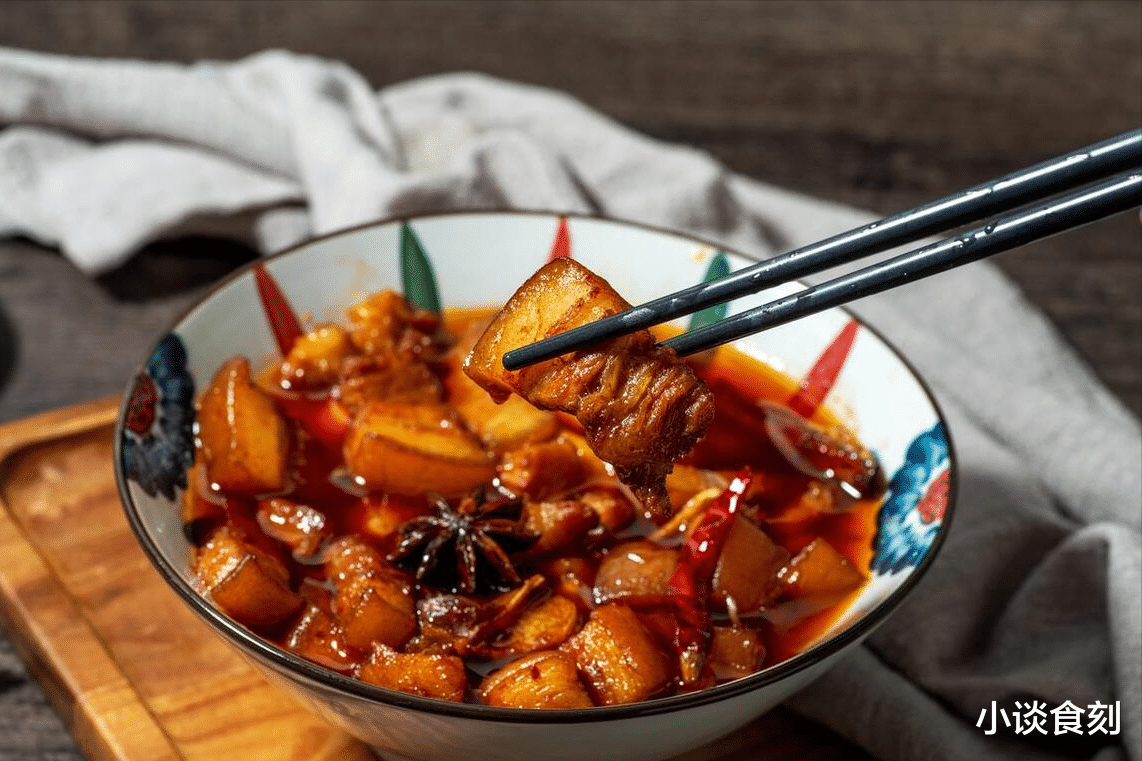 预制菜|在饭店吃饭，5道预制菜不要再点上桌了，服务员：从不让家人来吃