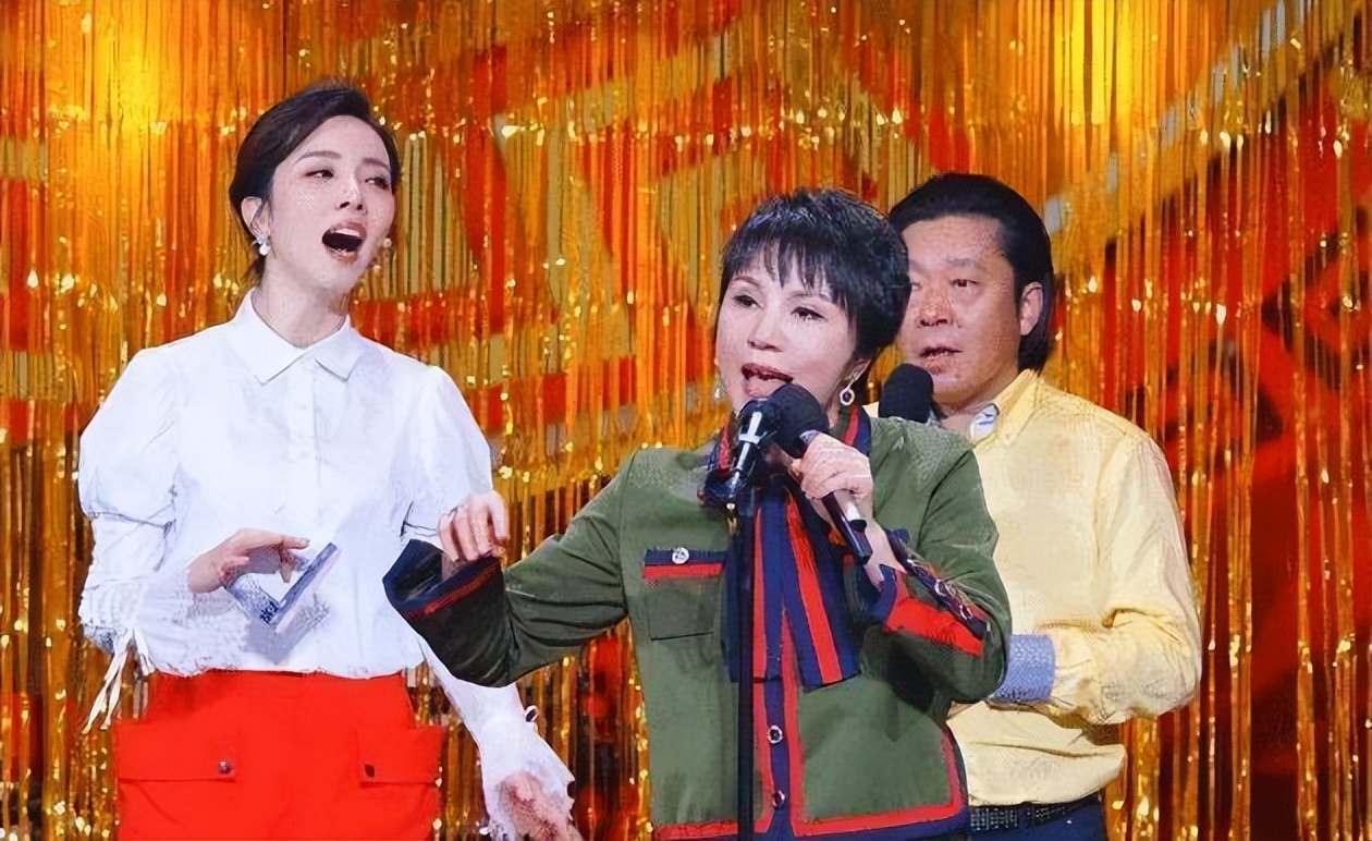 |她曾红过毛阿敏，却因放鸽子被春晚拒之门外，如今54岁依然美丽