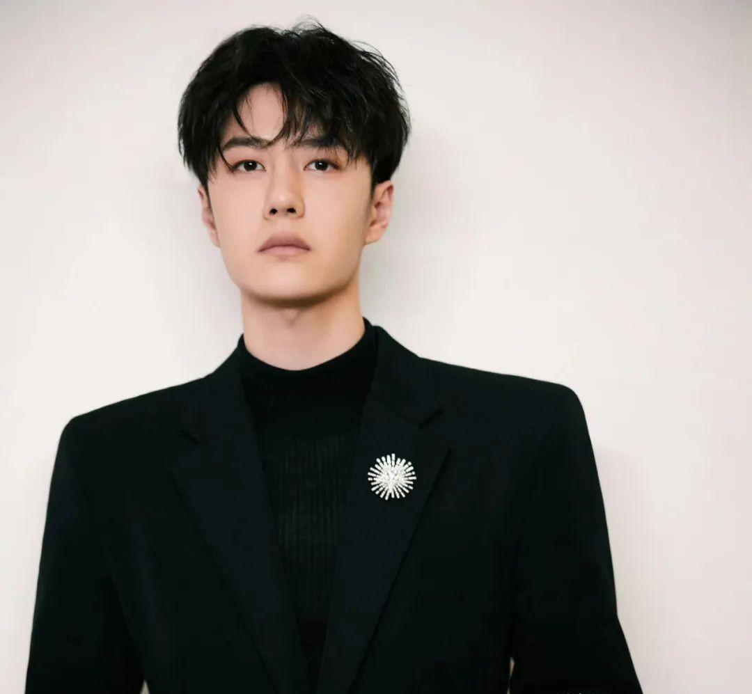 红楼梦|“完美男神”是假的，生图揭露“人间真实”脸型崎岖、满脸痘印