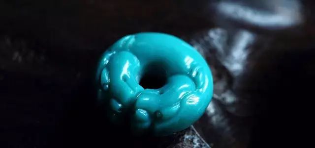 翡翠|你盘串不带手套吗？