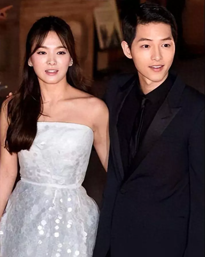 顶流女星宋慧乔:被财阀控制负面新闻缠身,其实韩国不止她一人。