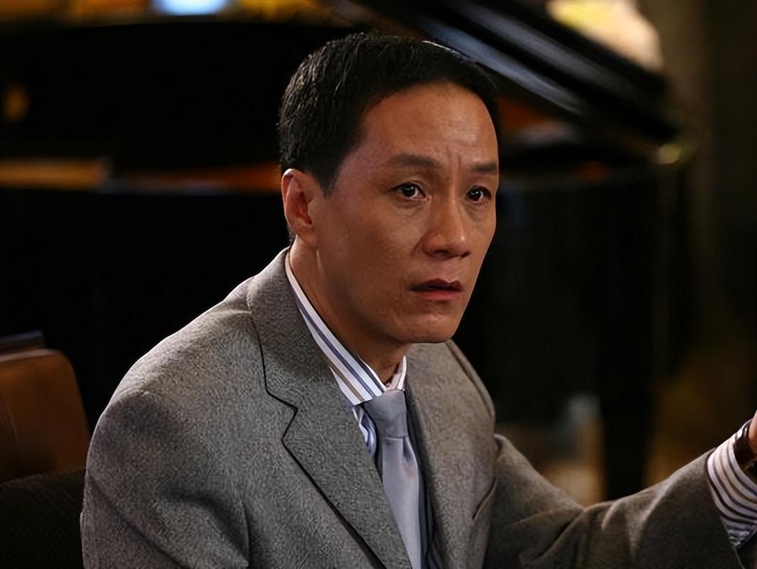 61岁冯远征的“消失”,是娱乐圈的悲哀和损失