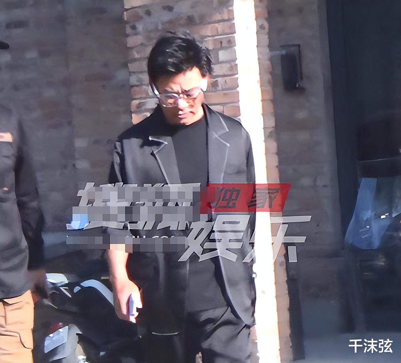 王宝强|王宝强携女友去公司，女方肚凸疑似怀孕，冯清接手百万大G当司机