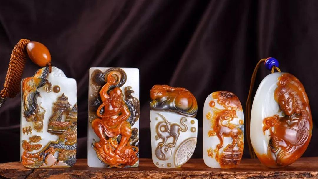 白玉市场的半边天——俄料