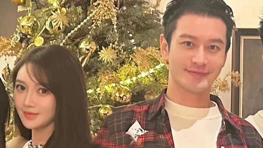 黄晓明|黄晓明叶柯合影首曝光！这次小明的嘴为何那么硬？