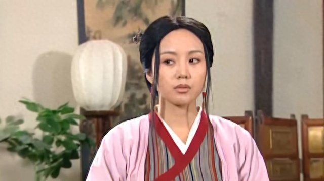 古装剧有多糊弄人？黄头发、吃西餐、鸭脖当灵石，还能拍出经典么