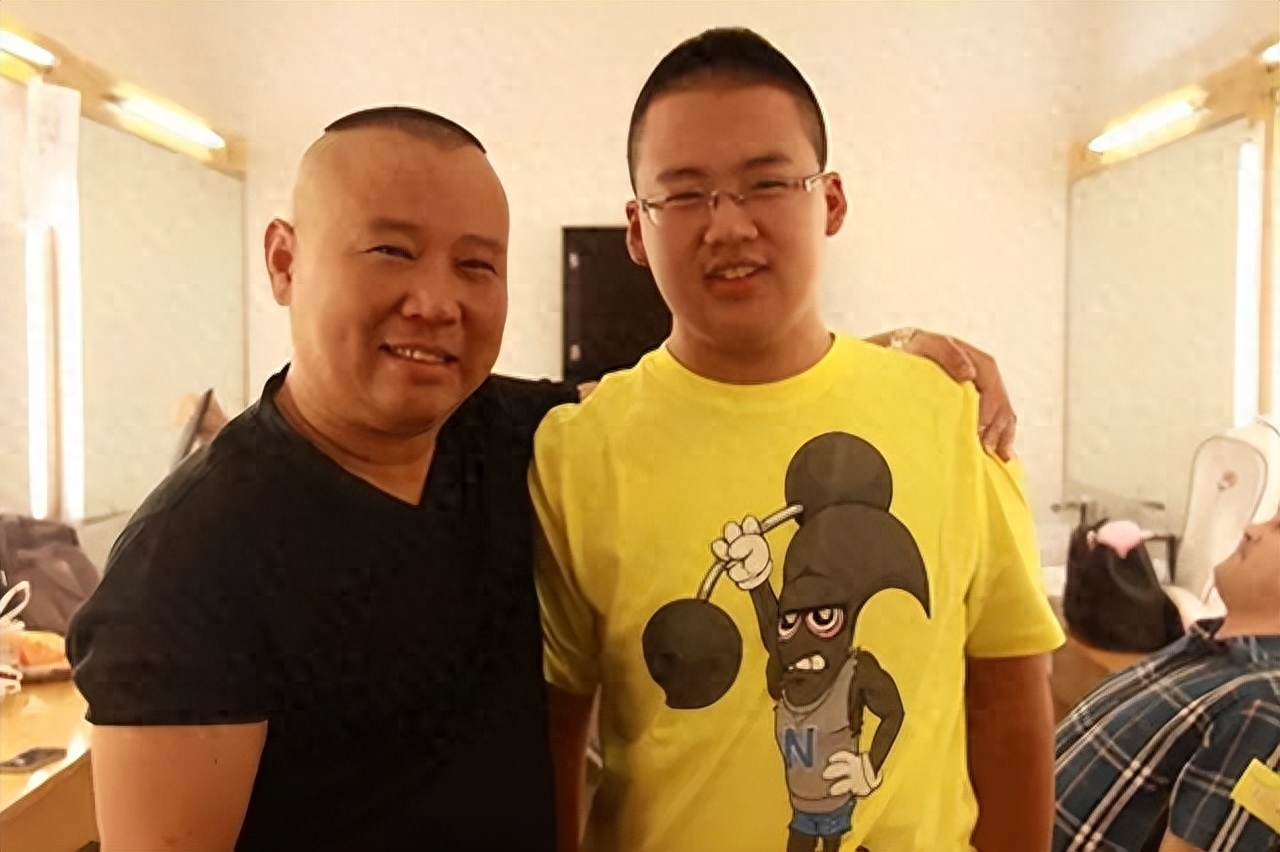 郭麒麟首谈继承权问题，彻底放弃德云社，直言家中早已无容身之所