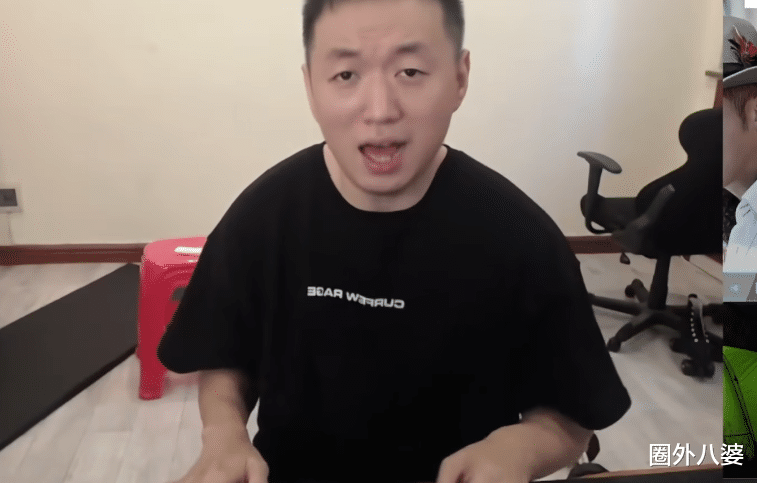 她接李小璐的班?