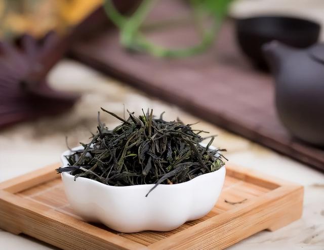 茶水成了“夺命水”?男子喝后器官坏死!医生:喝茶请牢记这4点