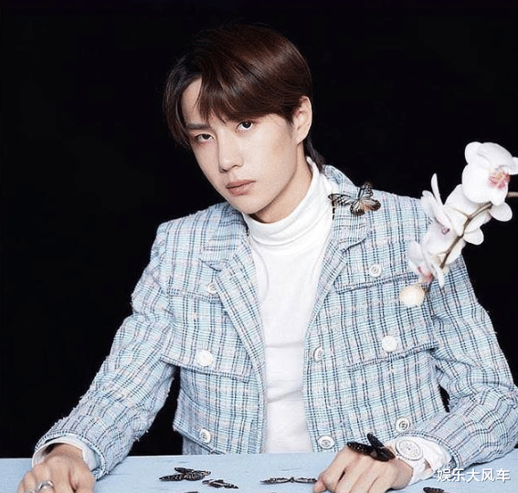 黄晓明|流里至上?微博之夜海报:蔡徐坤力压黄晓明登顶,王一博引争议