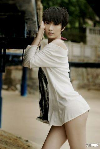 因“潜规则”而爆红女星的瓜！