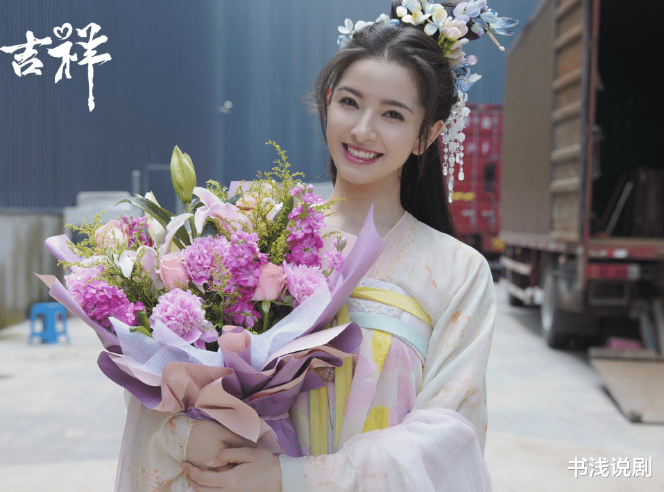 《七时吉祥》告诉观众,一旦女配惊艳,主角容易“上不了桌”