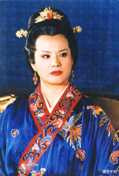 年轻时倾国倾城，老了却成“土肥圆”，这7位中年发福女星太可惜