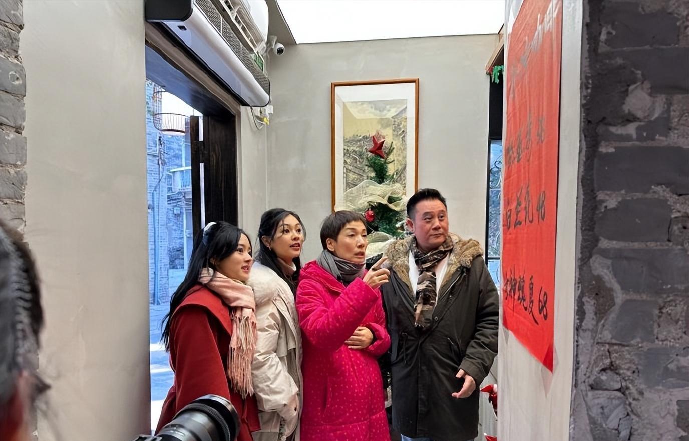 TVB视后今年无剧可拍,被发现带着两个“女儿”到《狂飙》拍摄地