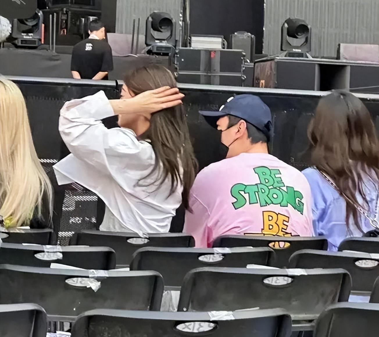 从怼天怼地,到2022年被禁失声,一首“凉凉”送给王思聪