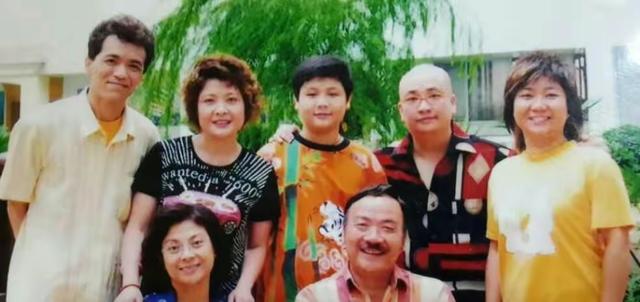 “苏妙婵”虎艳芬的现实生活，与“大伯”恩爱33年，女儿已出嫁