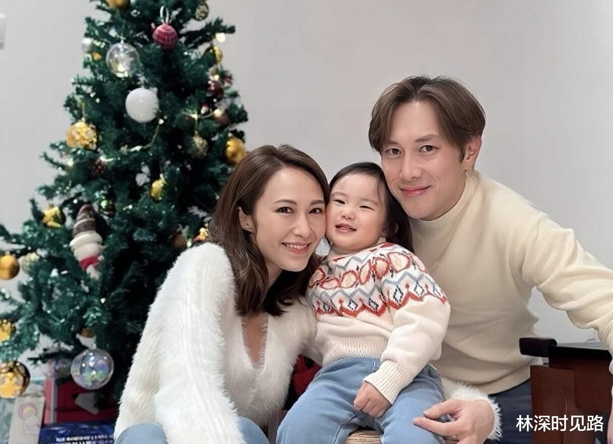 香港知名女星曝婚变,半夜发伤感文字,老公传婚内出轨多个情人