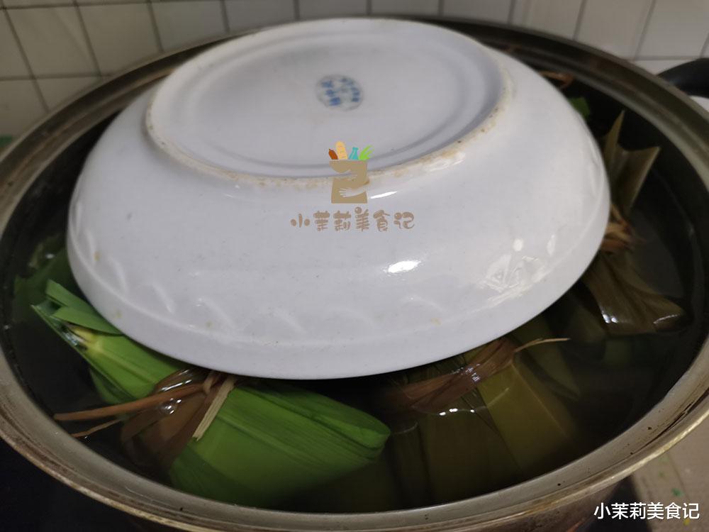 |煮粽子，用凉水还是热水？老奶奶：区别大，用错水粽子夹生还漏米