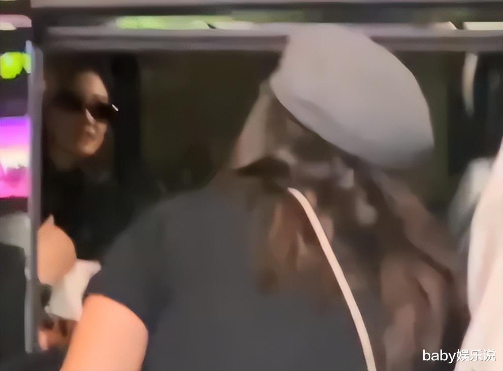 Angelababy方回应辟谣！曝疯马秀帮其澄清，浙江卫视官宣力挺被骂