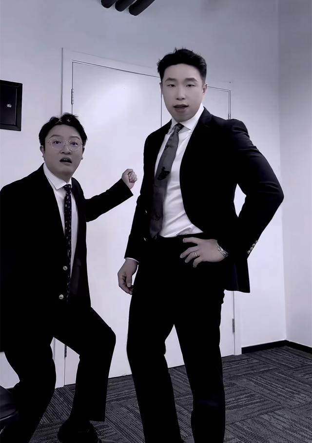 德云社|德云社烧饼发文,展示自己的小聪明,评论区留言却集体跑偏