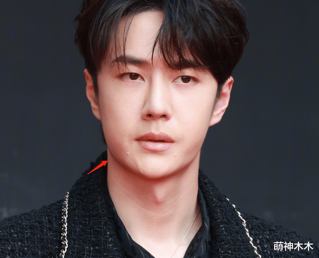 春夏穿搭 明星电影之夜状态集体掉线：爆痘脸肿黑眼圈，还有七位女星撞衫