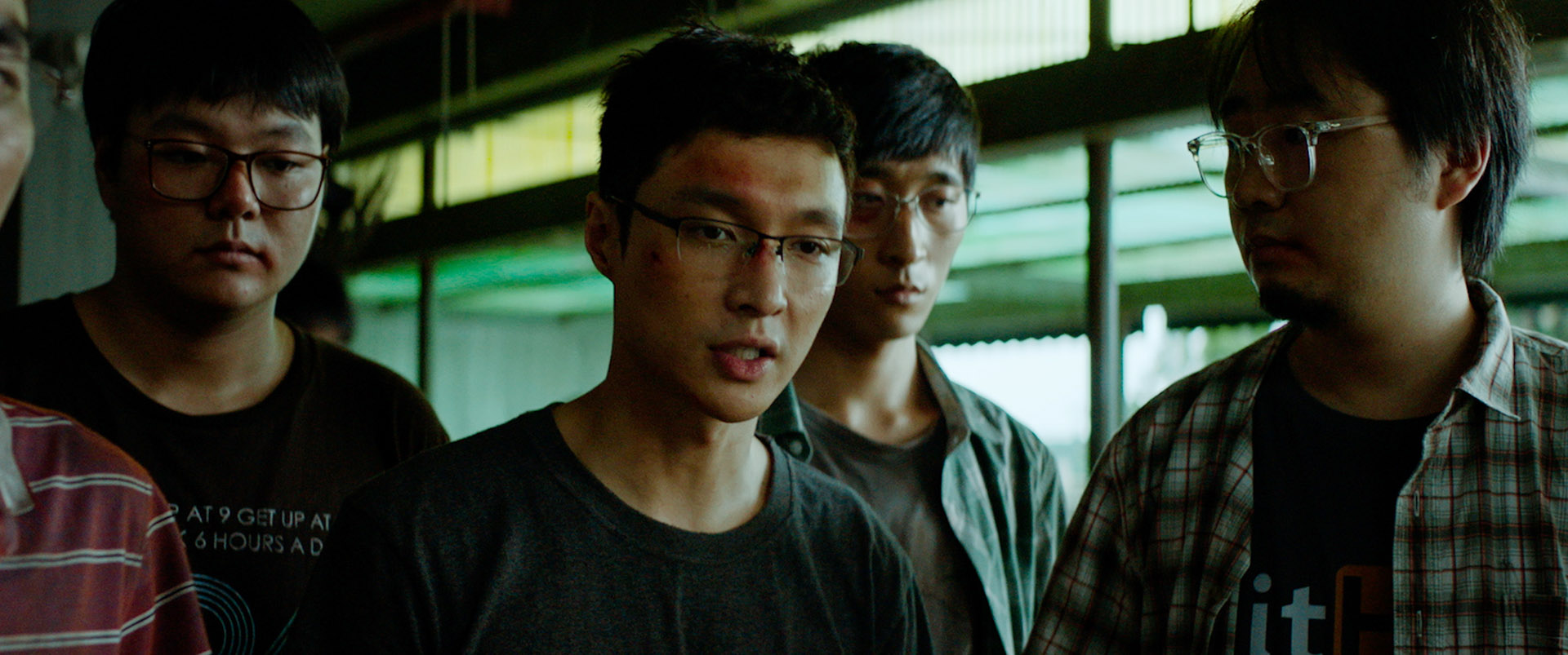 《孤注一掷》片尾彩蛋,幕后BOSS老崇是谁?