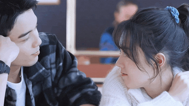 甜炸！又一对荧屏cp，网友喊话他俩在一起？