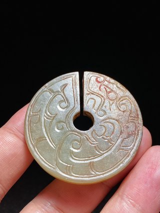 和田玉籽料|明以前 和田玉籽料受沁 龙纹 玉玦