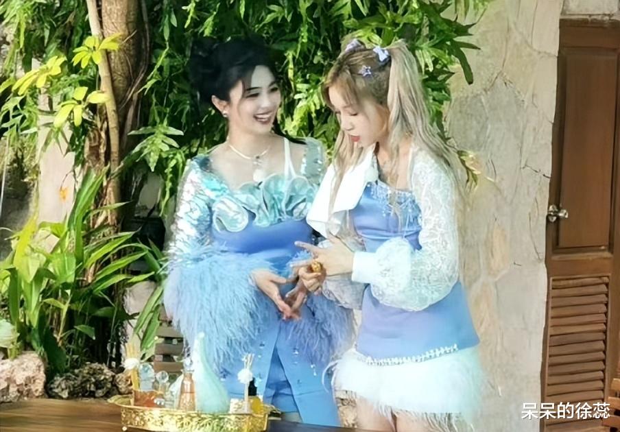 宋雨琦|《跑男》大合照,宋雨琦稳C位,baby靠边站,白鹿眼神“不对劲”