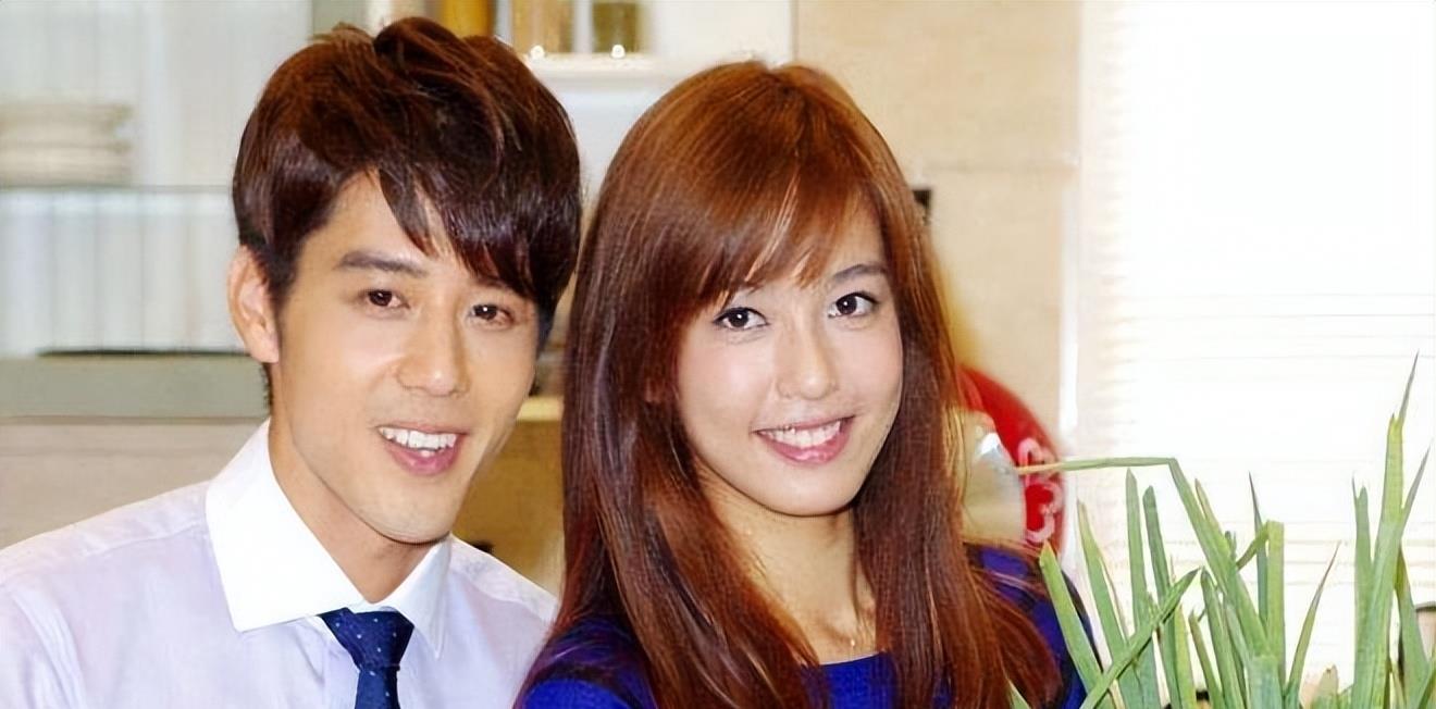 娱乐圈再次传出喜讯!明星情侣在美国领证结婚,因戏生情,恋爱长跑9年